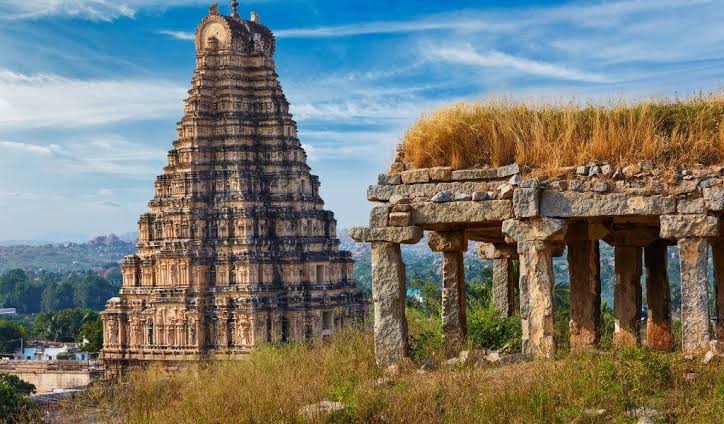 South India Grand Temple and Hill Station Circuit